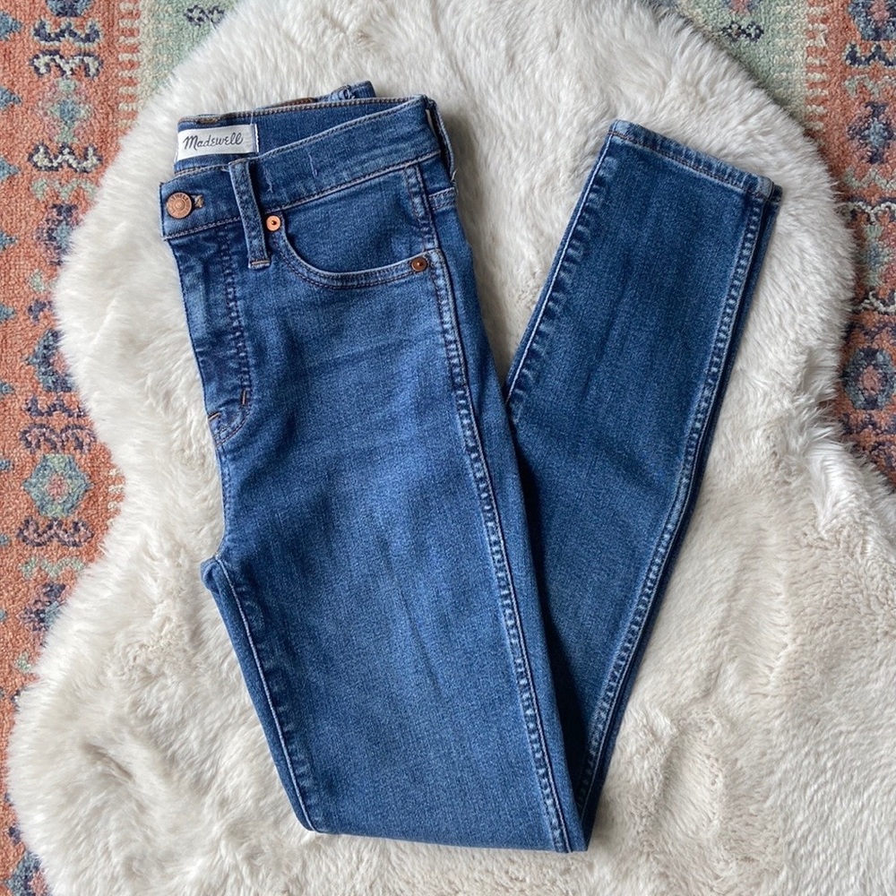Madewell 10” high rise skinny blue jean classic 5 pocket medium denim wash 24